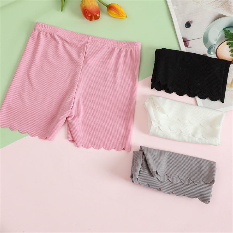 New seamless ice silk safety shorts for girls, anti-exposure, summer style, vertical stripe, crescent edge, thin, medium and large size leggings.