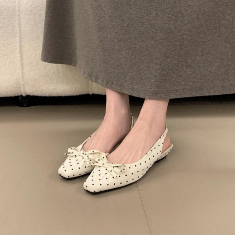 2026 New French-Style Polka Dot Square-Toe Mid-Heel Single-Strap High-Heeled Shoes for Women with Bowknot, Chunky Heel, Closed-Toe Sandals