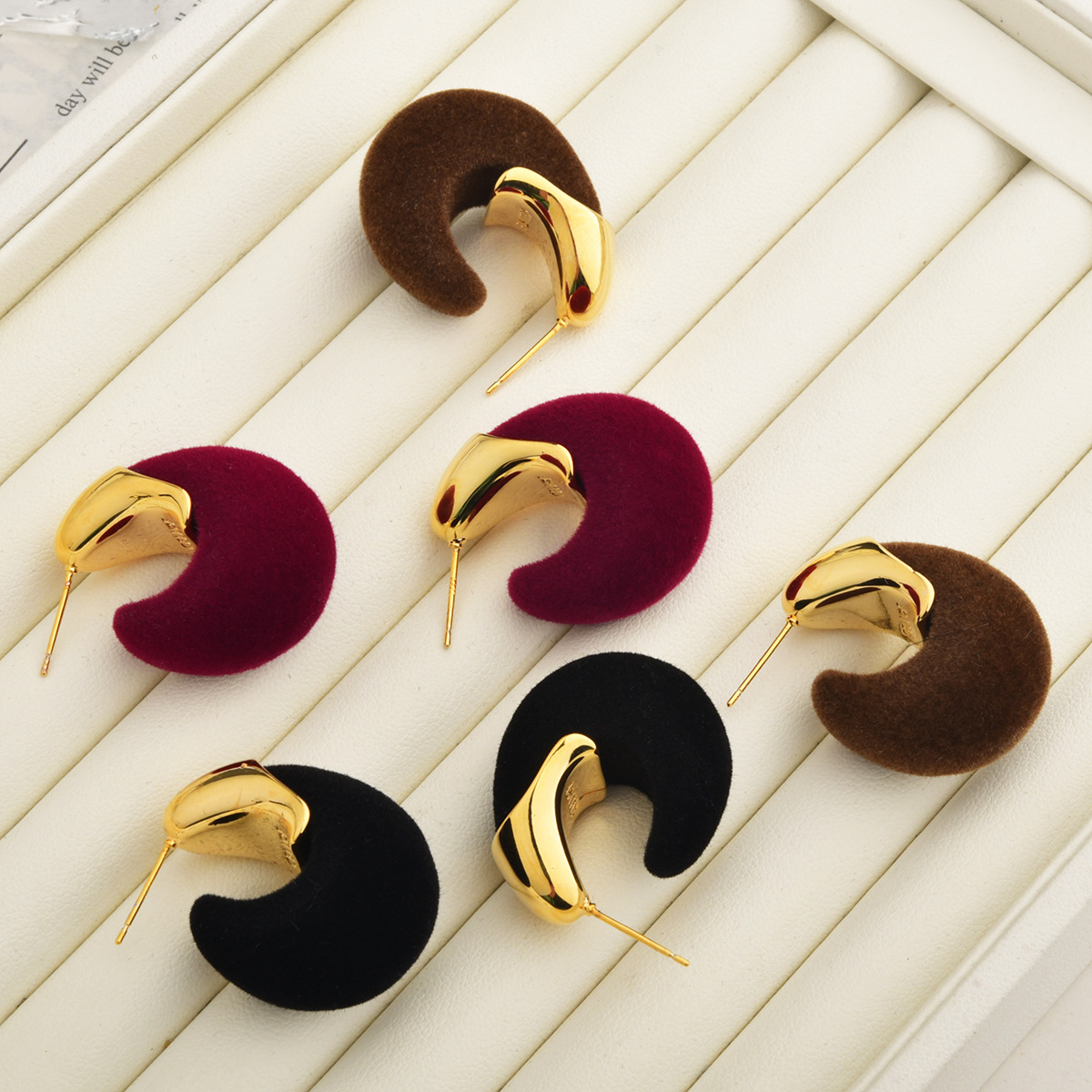 秋冬新款不规则植绒欧美复古耳钉小众设计感轻奢潮流时尚耳环耳饰
