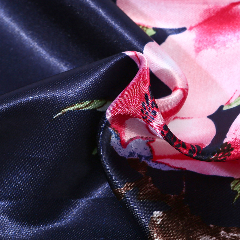 Fashionable Luxurious 90 Cm Imitation Silk Scarf Women's Simple Square Multi-Functional Shawl/scarf For All Seasons_voghion.com
