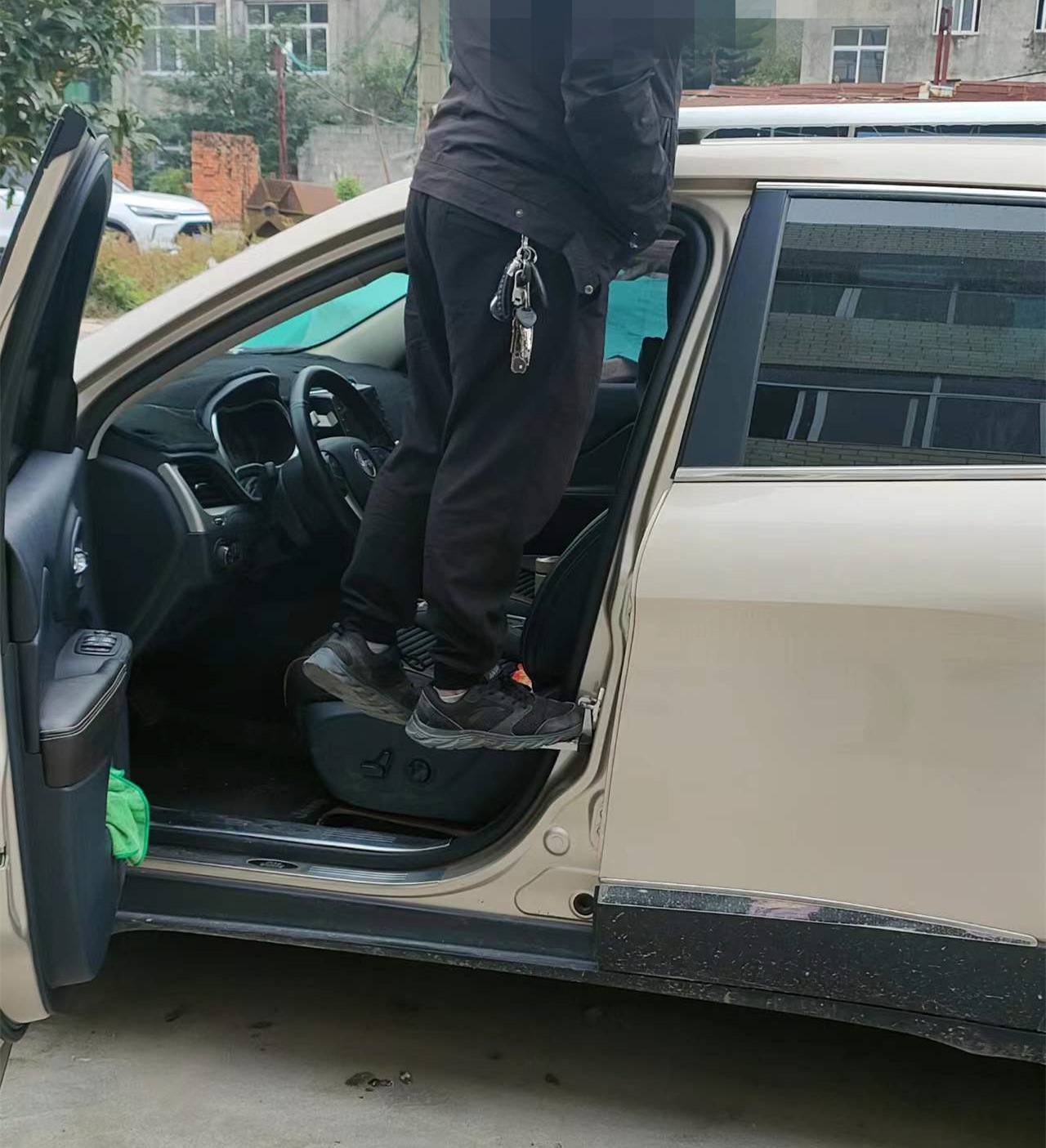 脚蹬