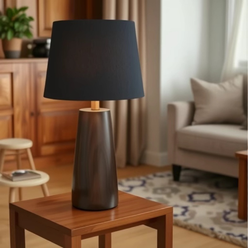 Lámpara de mesa de alta gama retro de madera maciza clásica, lámpara de noche de decoración de dormitorio