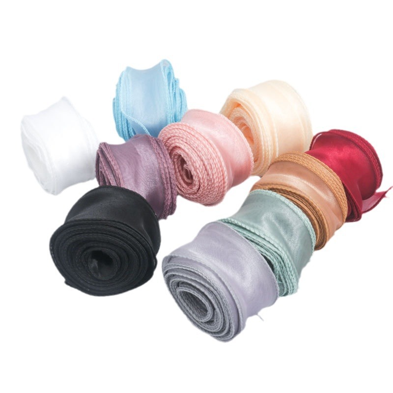 Fábrica en stock Venta caliente 4cm hilado curvado con flores material de embalaje de regalo con cinta de flores elegante hilo de cola de pescado