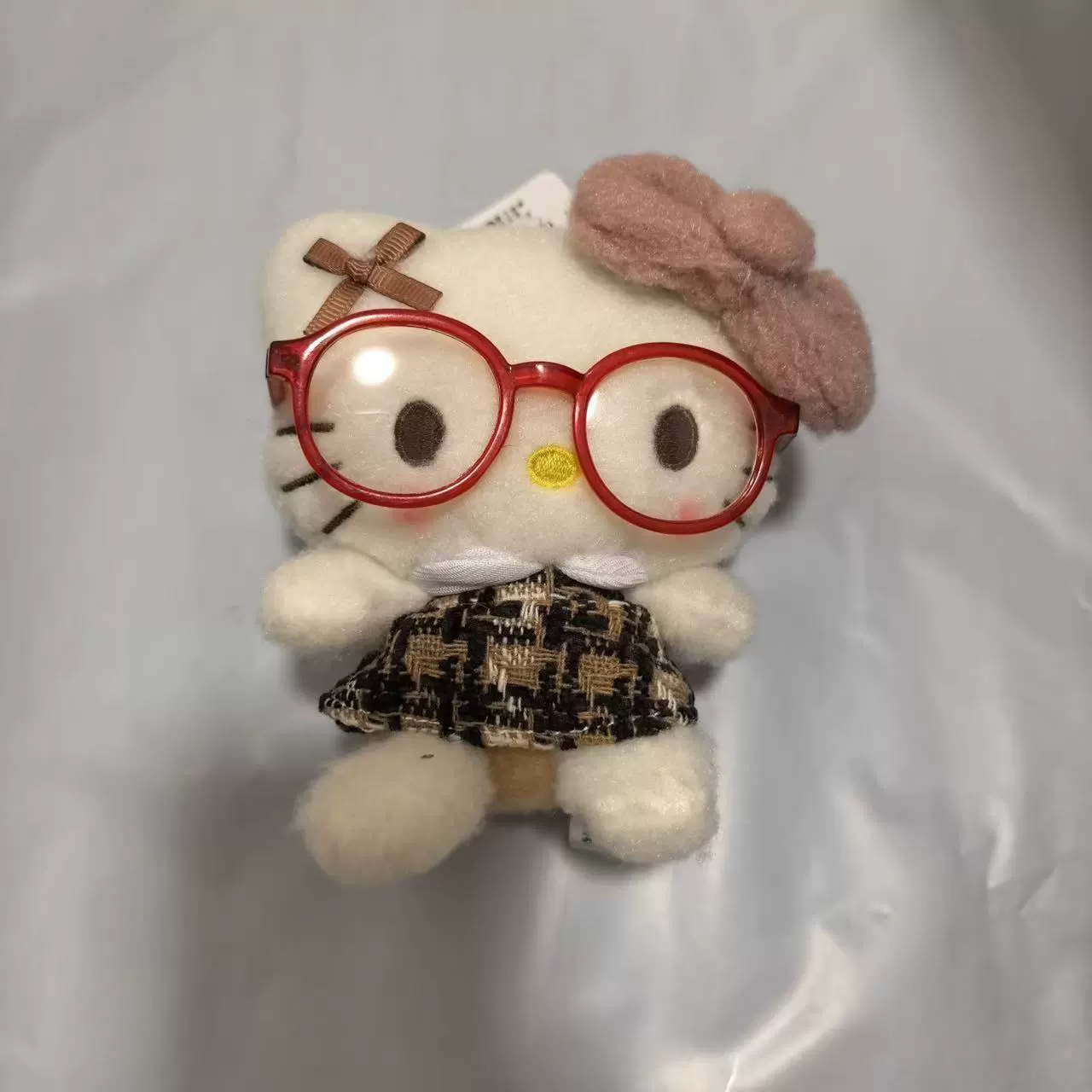 Плюшевый брелок (Sanrio) Hello Kitty, плюшевая кукла-талисман, размеры 10–16 см