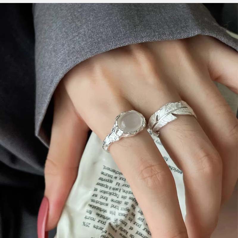 Designer Ring With White Cat's Eye Stone Minimalist Style_voghion.com