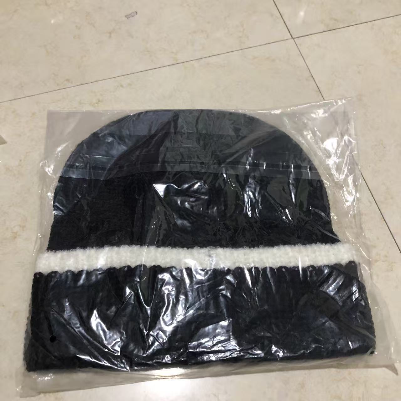 유럽과 미국의 새로운 핫 셀러 이미지 패턴 니트 모자 캐주얼 올 매치 간단한 패션 따뜻한 야외 감기 방지 모자 가을과 겨울