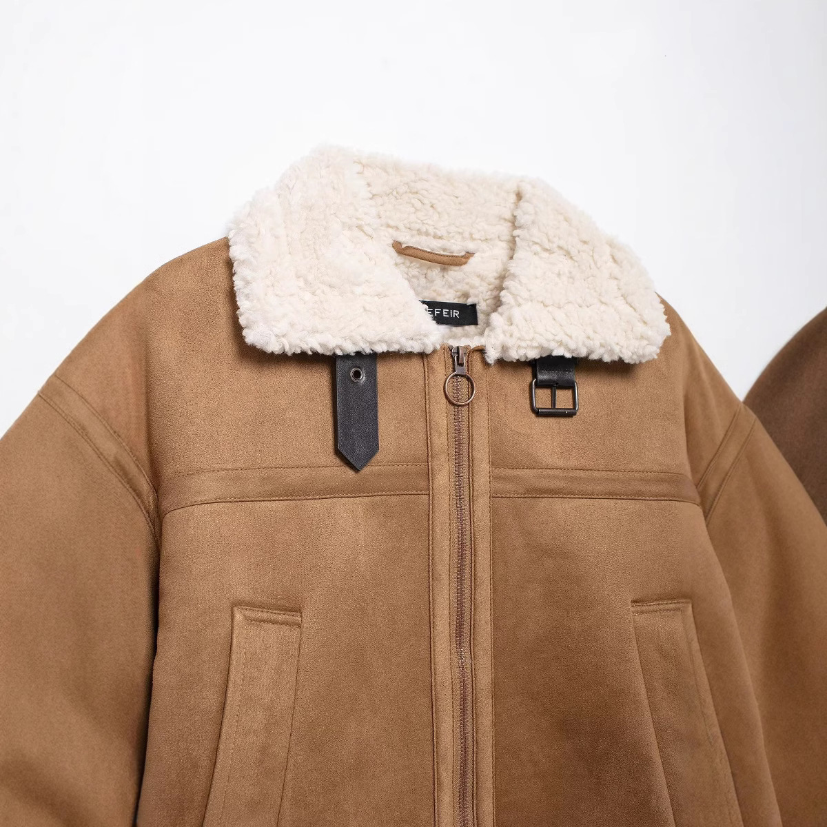 Europa y los Estados Unidos al por mayor transfronterizo 2024 otoño y invierno nuevo tipo de piel en una chaqueta de doble cara chaqueta corta retro chaqueta corta mujer