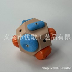 手作りのボルダーブロックは、強さと精度を高めます。