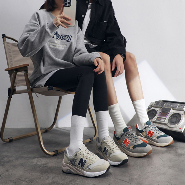 Classic sports casual breathable retro sneakers for leisure