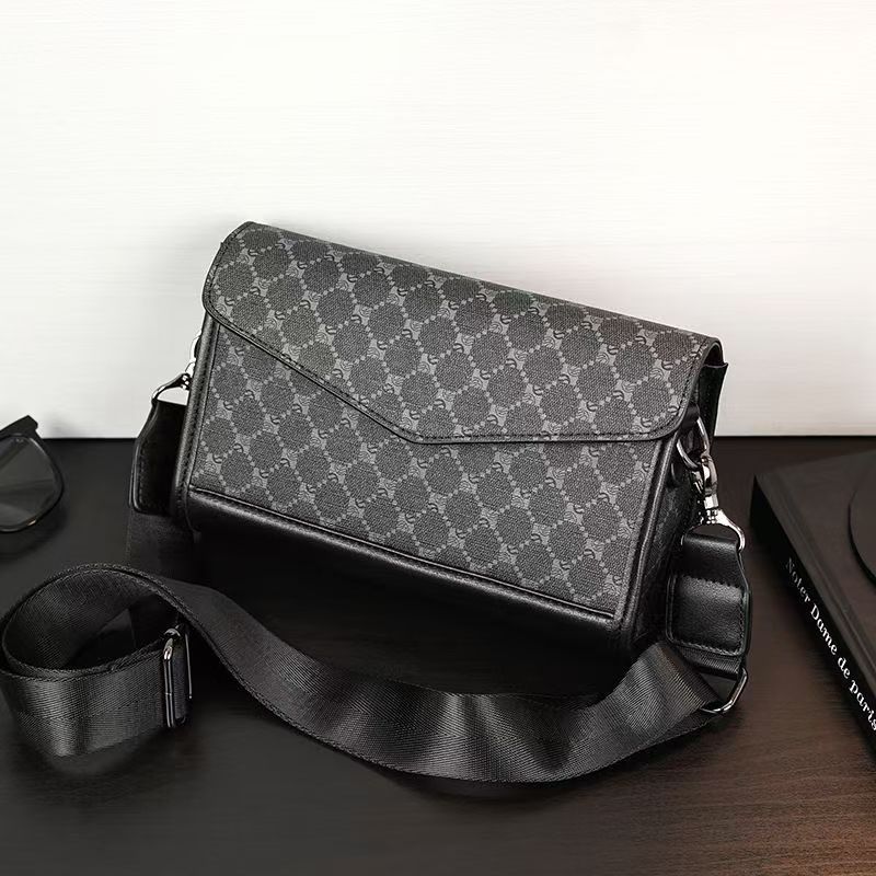 Cross-border popular men's plaid shoulder bag, fashionable trendy pattern crossbody bag, versatile large-capacity backpack wholesale