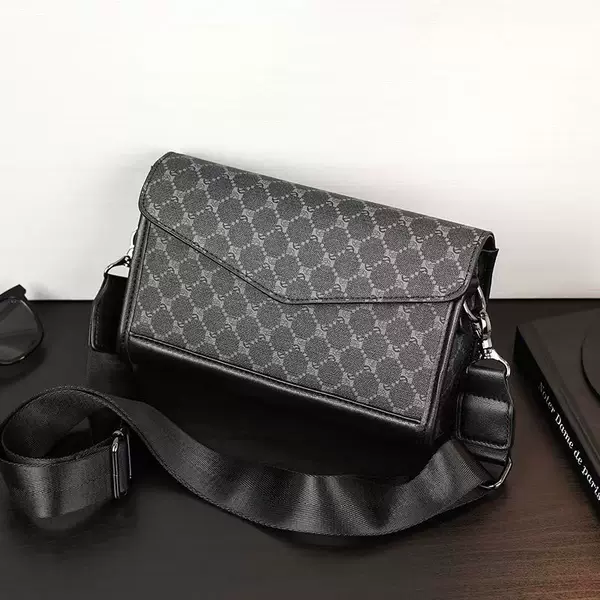 Cross-border popular men's plaid shoulder bag, fashionable trendy pattern crossbody bag, versatile large-capacity backpack wholesale