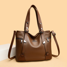 ���Q�¿����C܇���߼�����ƤŮ���r�аٴ�ͨ�ڰ��μ�б������S