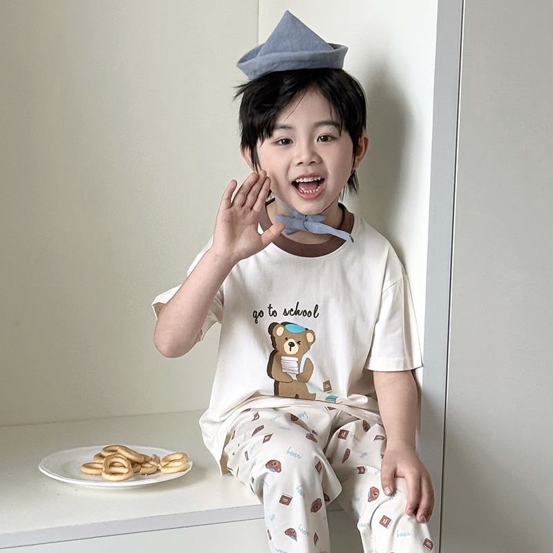 子供の夏の部屋の服のセットの男女の子供の漫画のレースの薄いタイプの半袖のパジャマのエアコンの服の親子のセット|undefined
