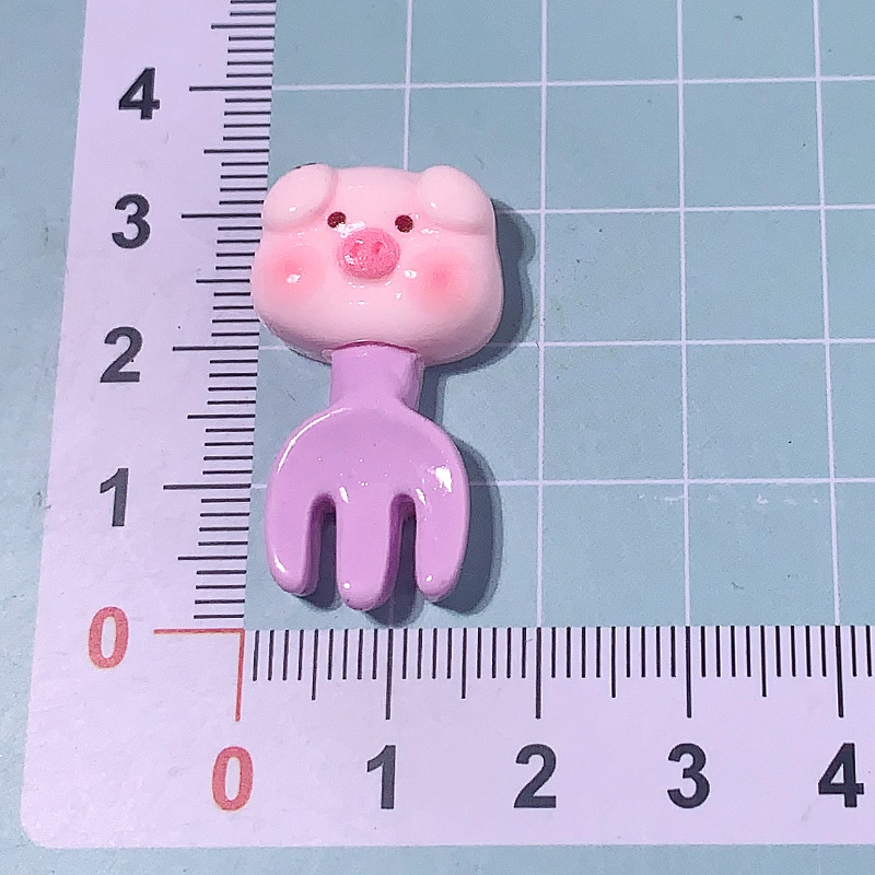 Nuevos dibujos animados juguete de cerdo tenedor DIY accesorios de resina pegamento de crema caja de teléfono móvil adornamiento de cabello cuerda de cabeza parche de hebilla de zapatos