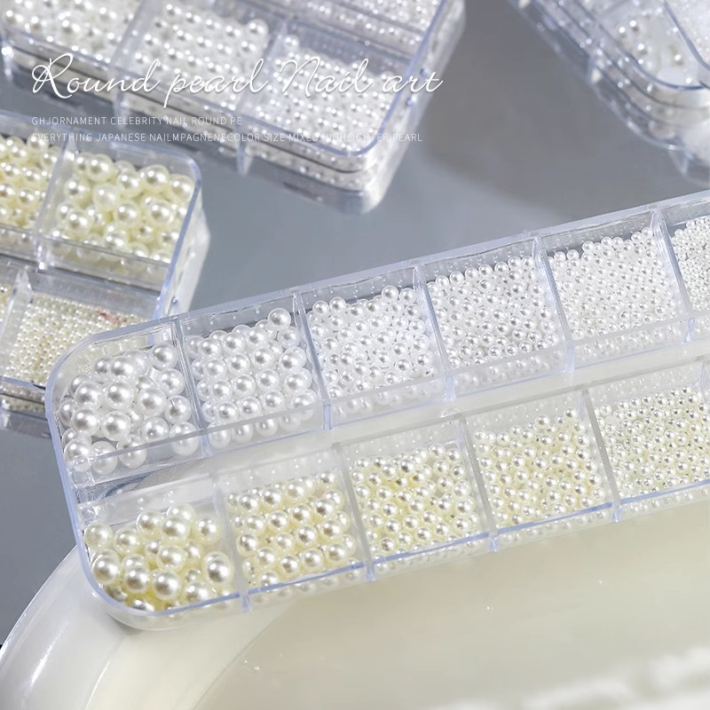 Joyería de uñas perla mixta semicírculo plano beige 12 rejilla en caja tamaño destacado redondo accesorios de uñas material