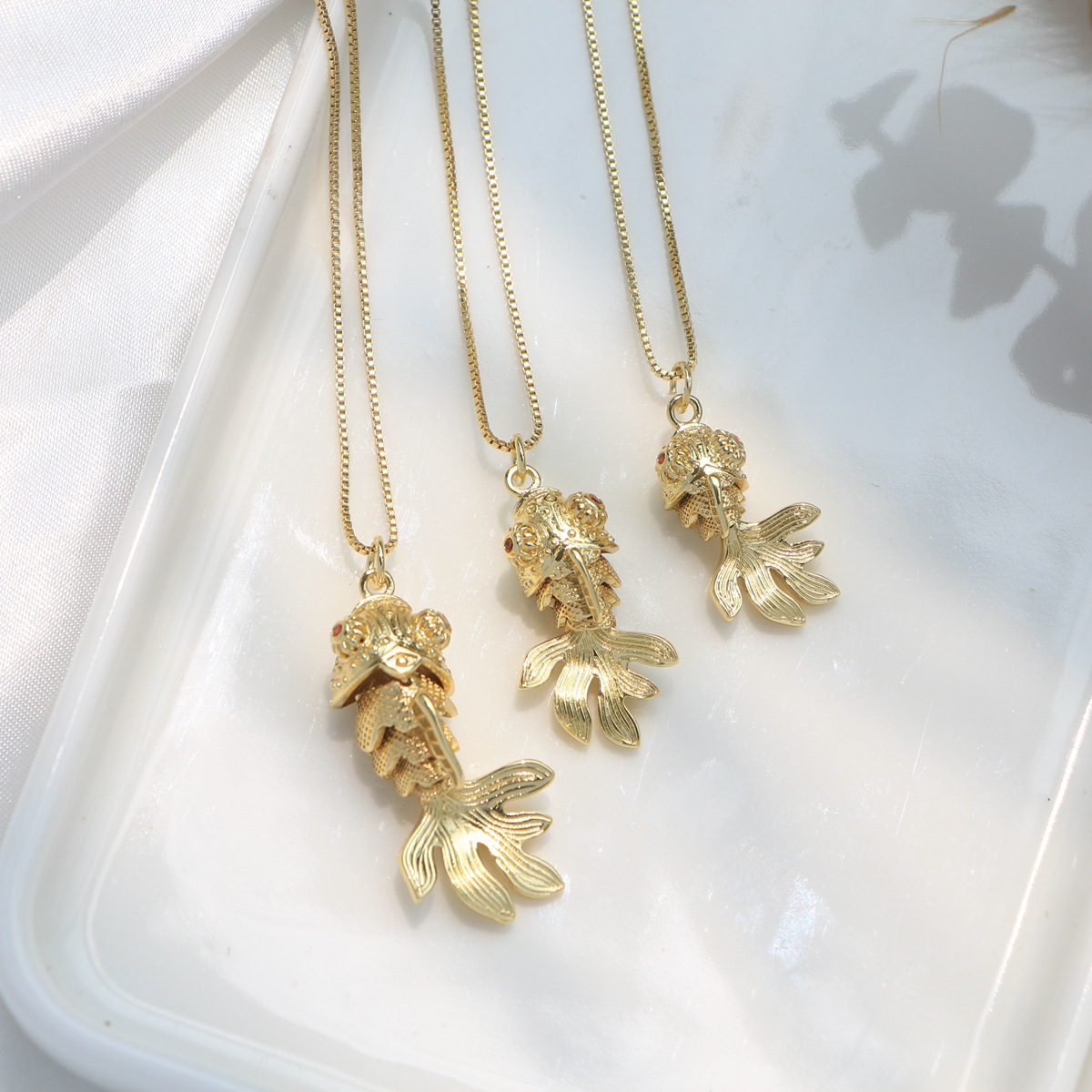 Pendant Necklace Classification Wholesale Jewelry IG Style Retro Fish Copper Box Chain Pendant Necklace