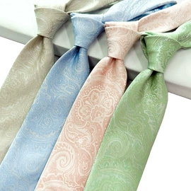 领带;领结/领花;口袋巾