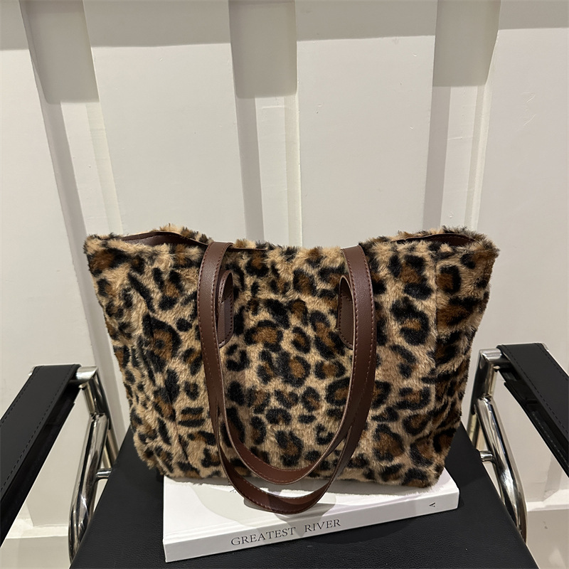 Retro melard leopardo bolso de mujer 2024 nueva moda bolso de brazo otoño y invierno gran capacidad bolso de viaje