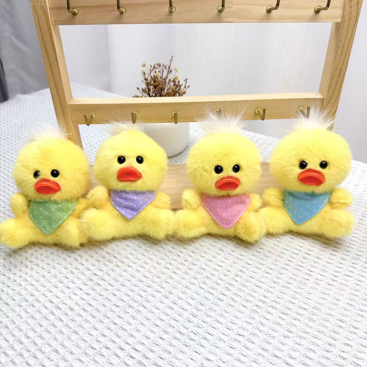 Cuatro pulgadas muñeca de peluche pequeño colgante muñeca llavero muñeca mochila colgante juguete de peluche regalo