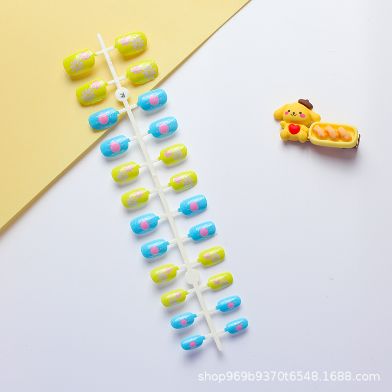 Desmontable lindo de los niños uñas 24 piezas de uñas de belleza de uñas de los niños pieza de uñas falso parche de uñas para el comercio exterior