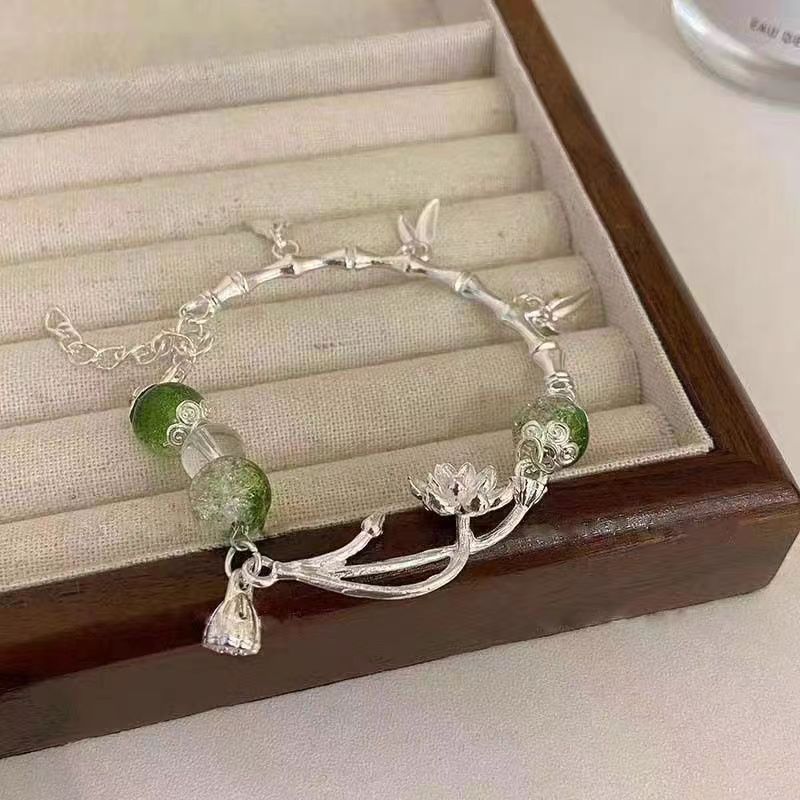 绿野蝴蝶手链九条装琉璃手串小清新气质显白串珠蝴蝶结手链送闺蜜|undefined