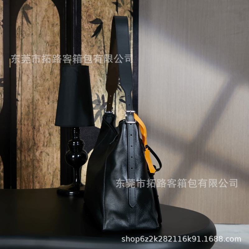 M&LV驴家跨境黑武士中号carryall小羊皮购物袋单肩斜跨托特包大牌|undefined
