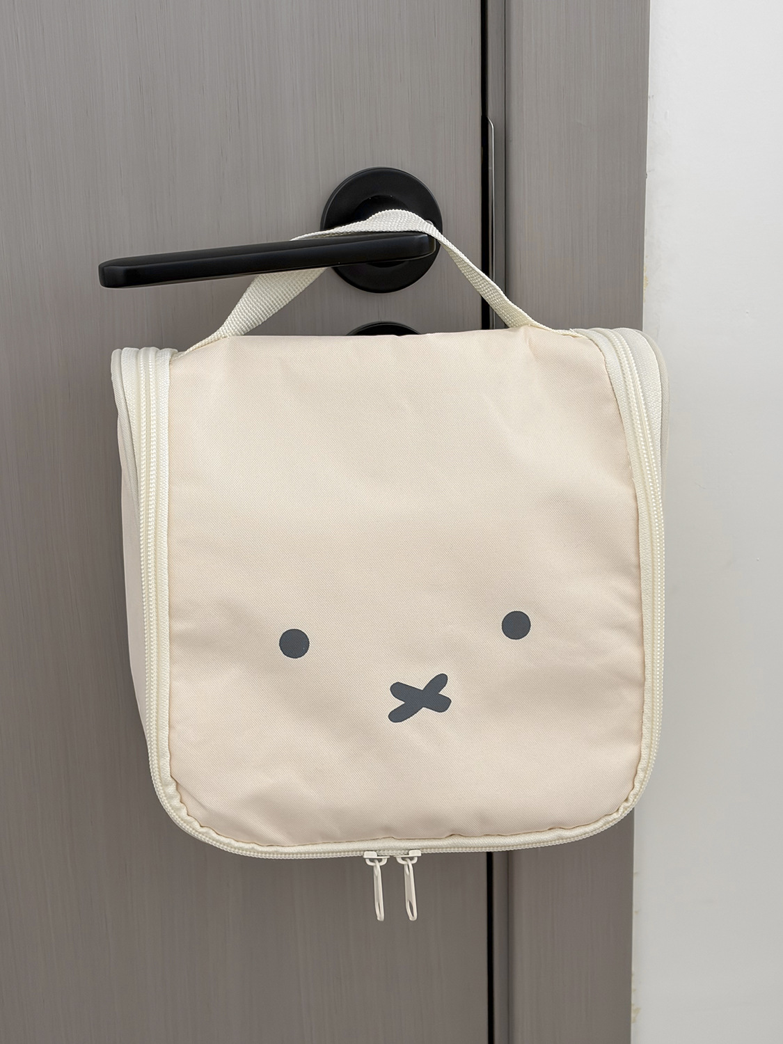 Bagos de maquillaje de conejo de arroz lindos nuevos bolsos de maquillaje portátiles multicapa de partición bolsa de almacenamiento multifuncional de viaje portátil