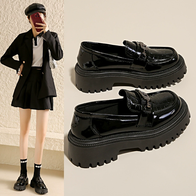 Женские туфли в британском стиле 2025 весна новые туфли с толстой подошвной кожаные туфли Net Red