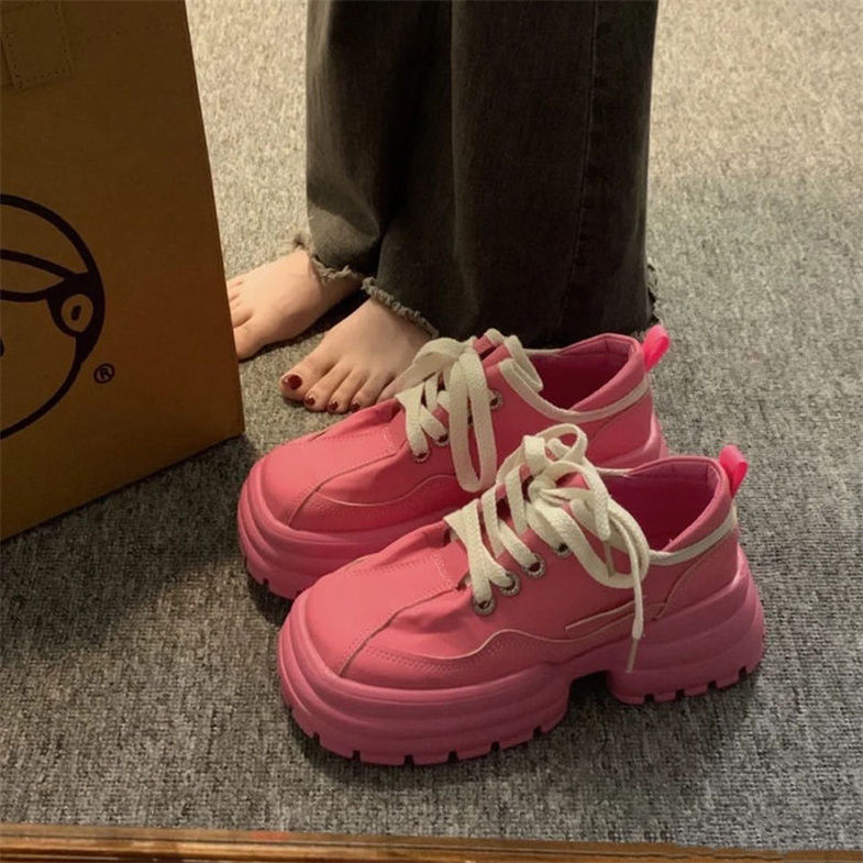 Zapatos de nicho de diseño de primavera y otoño 2024 muffin fondo de campus aumento de altura de fondo grueso casual cabeza grande zapatos de papá y mujer