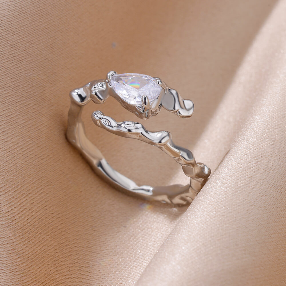 10g Weight Zircon Inlay Material Rings Classification Adjustable Ring Size 1 Piece Quantity Daily Occasion Copper Material Irregular, Heart Shape Pattern All Seasons Season Women's Gender Plating Design Elegant, Simple Style Style Wholesale Jewelry Elegant Simple Style Irregular Heart Shape Copper Zircon Plating Rings 38