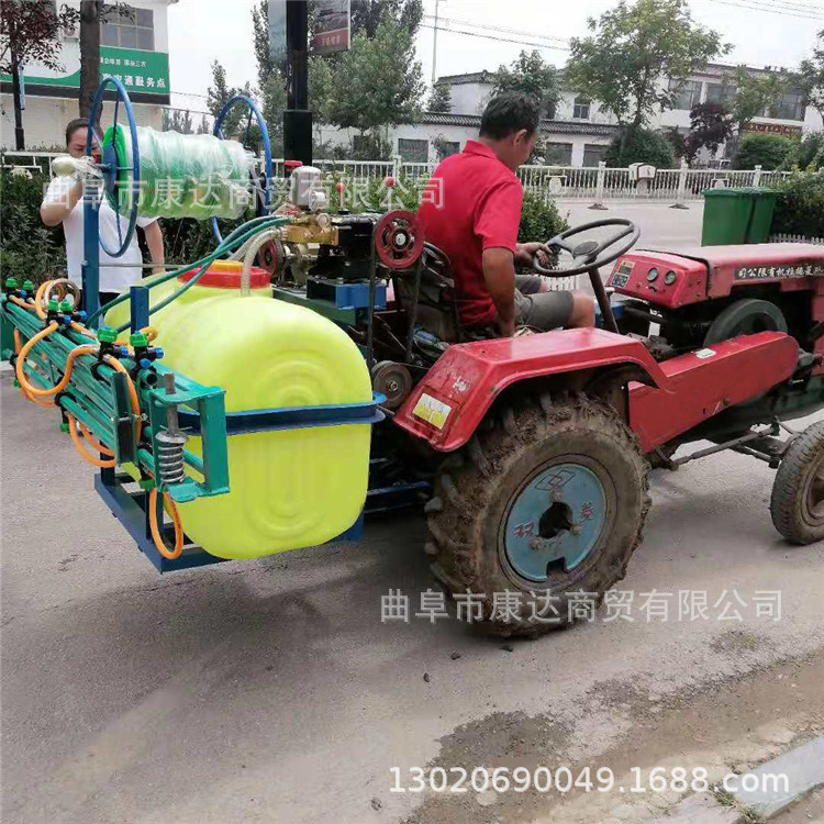 小马力拖拉机带打药机 自走式蔬菜玉米打药机 喷福8米打药机