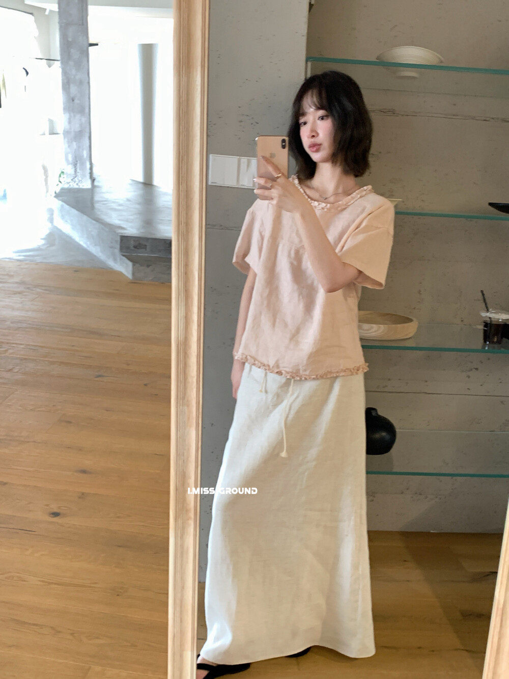 Áo sơ mi ngắn tay cổ tròn chất liệu linen phối ren bèo nhún — trắng ngà, Xanh nước biển, màu hồng, Vàng nhạtcolor chi tiết 7