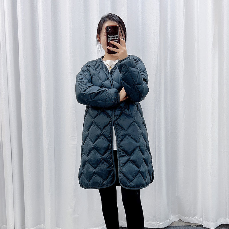 Nuevo otoño y invierno plumón chaqueta de mujer ligera media larga V-cuello redondo cuello interior de la chaqueta de abrigo