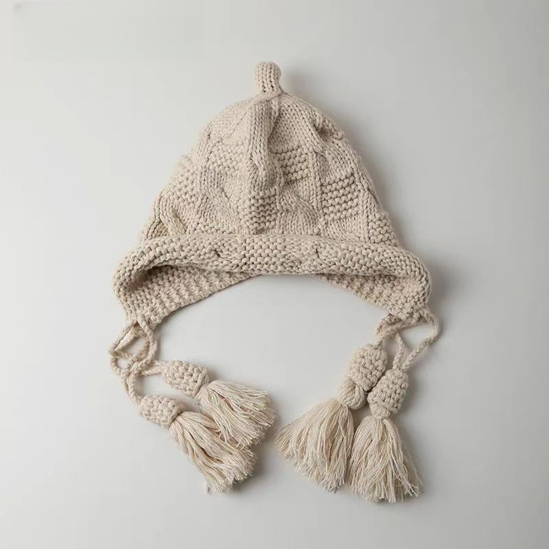 Plain tassel beanie - beige
