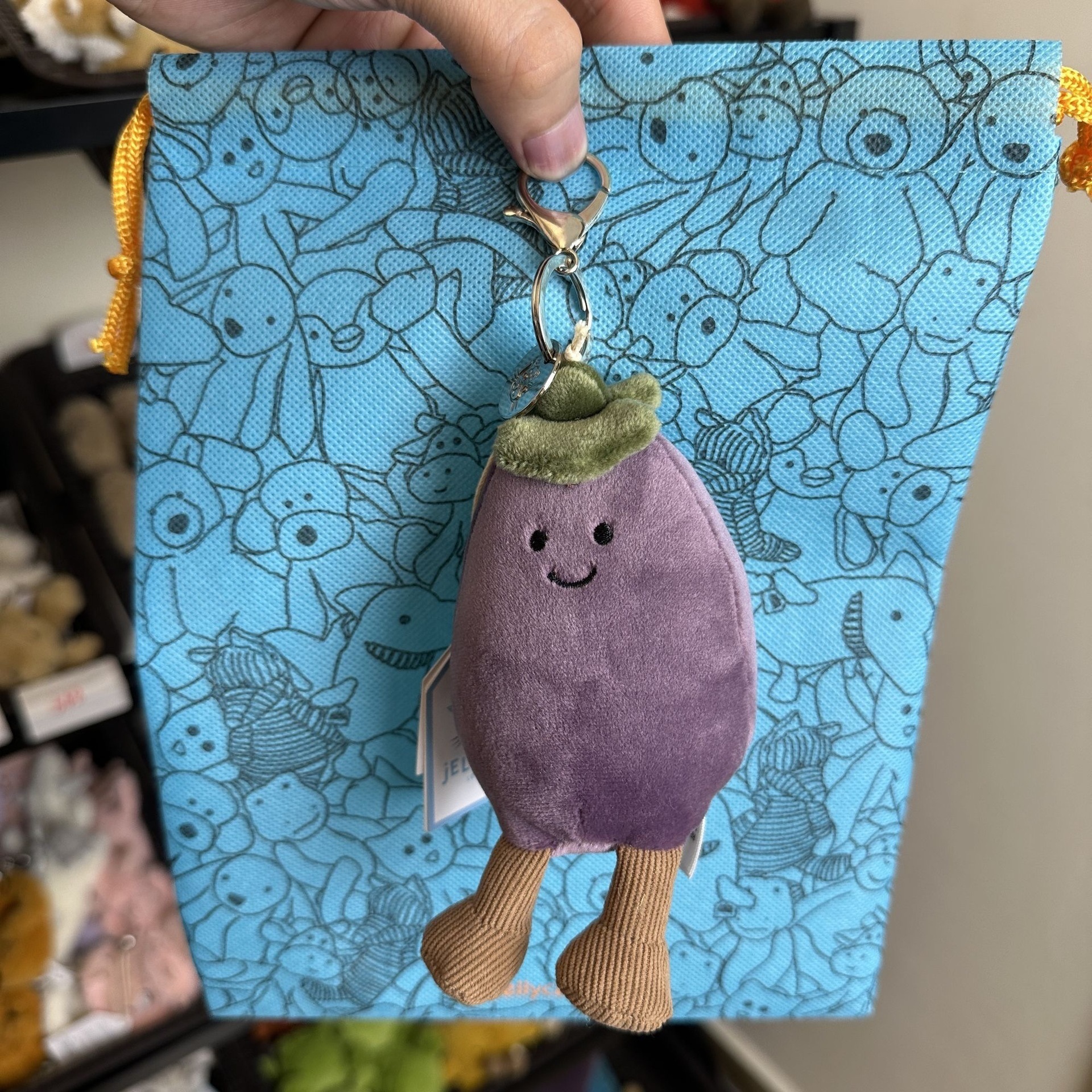 Small eggplant pendant