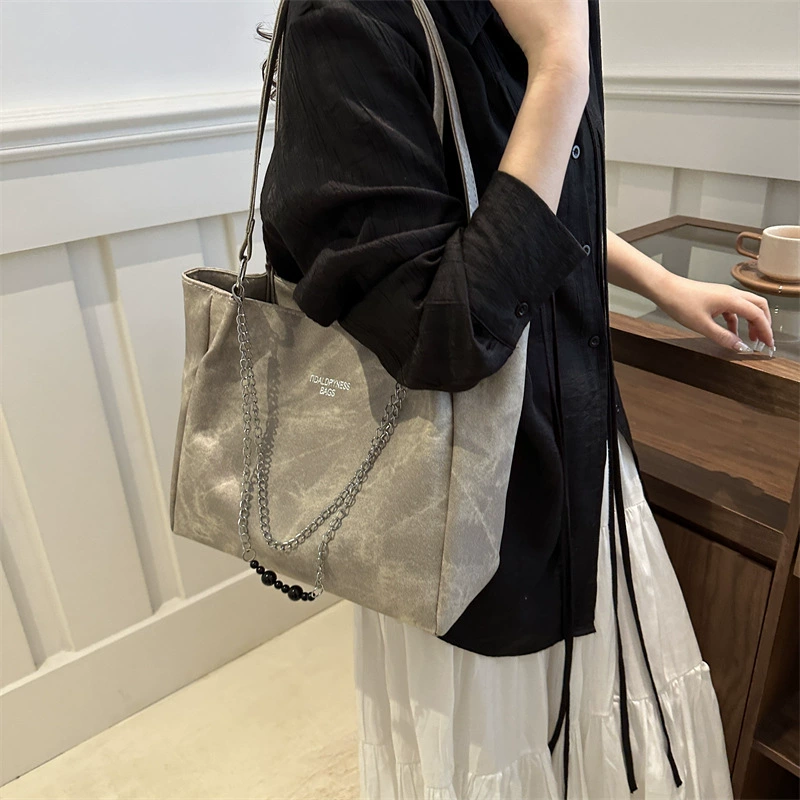 Retro universal capacious one-shoulder bag, for students