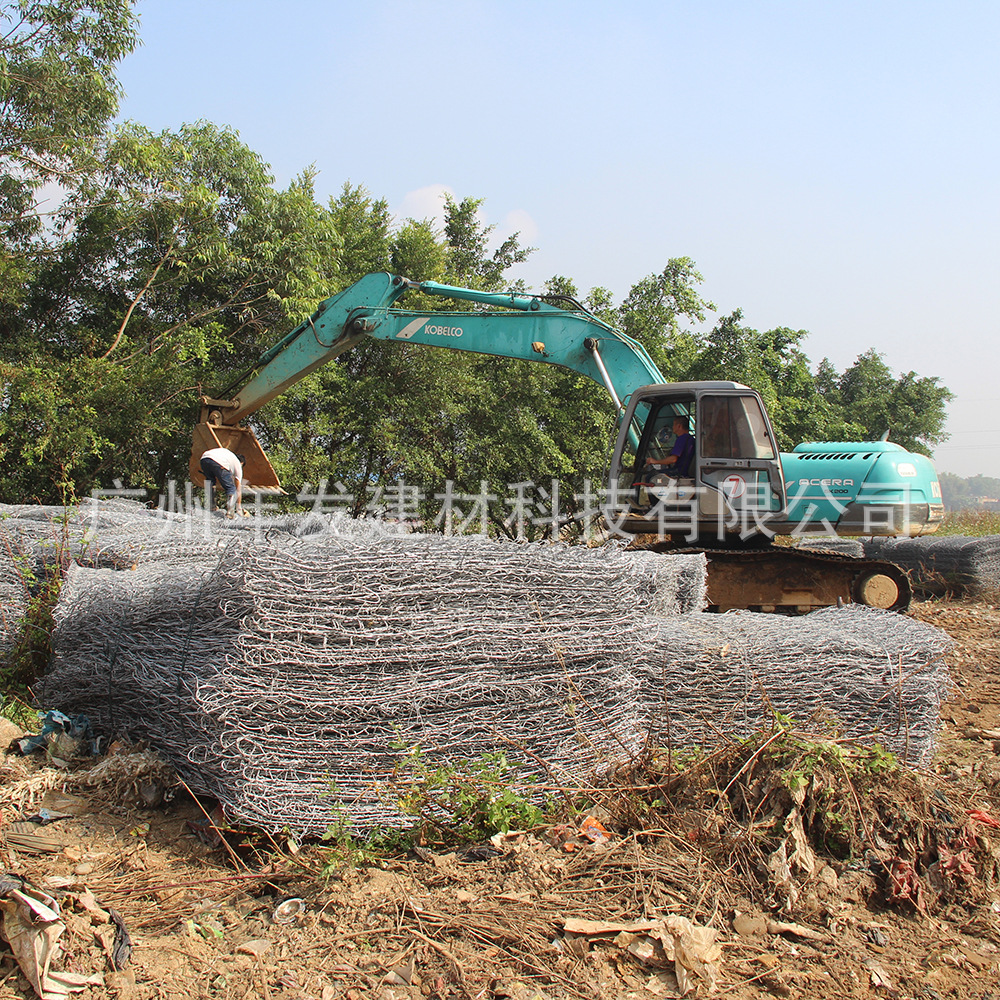 河道护坡铅丝格宾石笼网热镀锌固滨笼包塑双隔板雷诺护垫绿滨垫