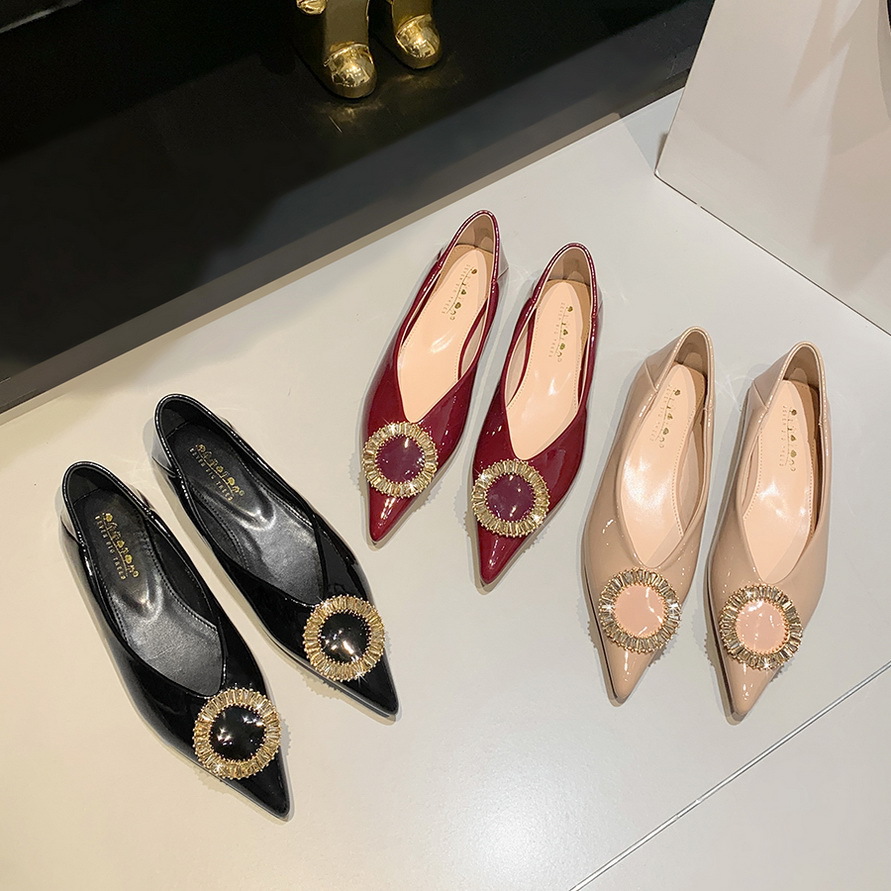 2873-K33 European and American style comfortable flat heeled women's shoes, glossy patent leather, shallow mouthed pointed metal diamond buckle flat sole single shoe