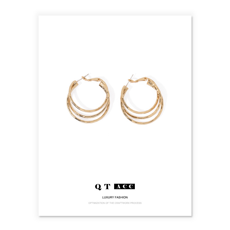 Cuerpo dorado 925 plata temperamento europeo y americano círculo salvaje exagerado personalidad HOOP aretes de aretes de aretes para mujeres