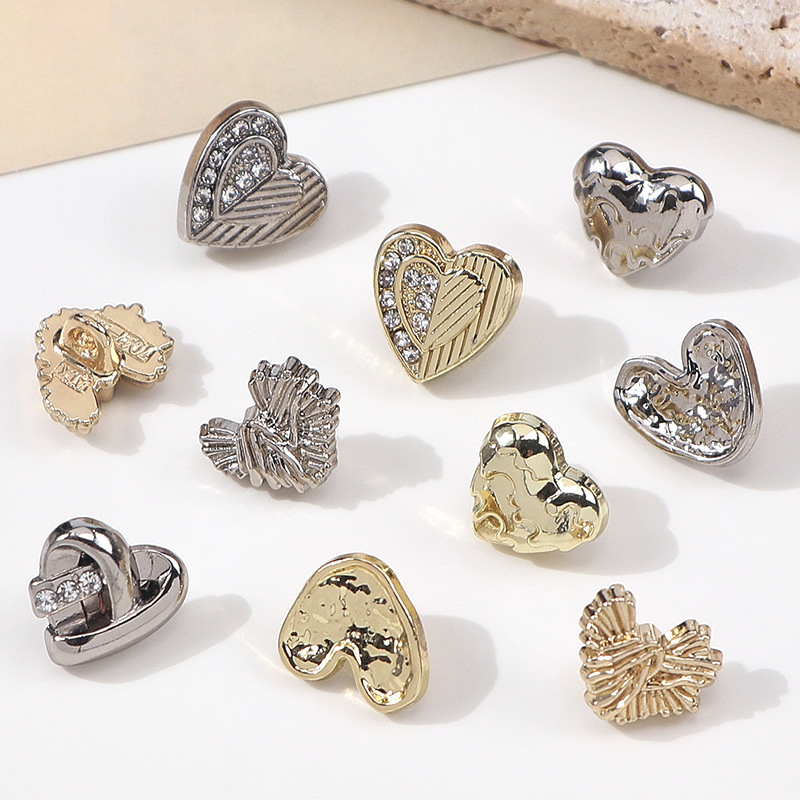 Metal High-end Heart Shirt Short-sleeved Chiffon dress Cardigan Decorative Button Small Chanel Style Shirt Shaped Button Metal High-end Heart Shirt Short-sleeved Chiffon dress Cardigan Decorative Button Small Chanel Style Shirt Shaped Button