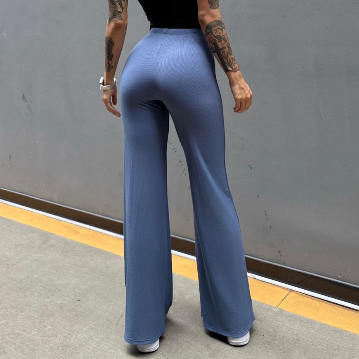 Pantalón perezoso que muestra la elasticidad de la cadera, enorme y cómodo drapeado, cintura pequeña pura, yoga recto, fitness, pantalones deportivos de ocio, mujeres