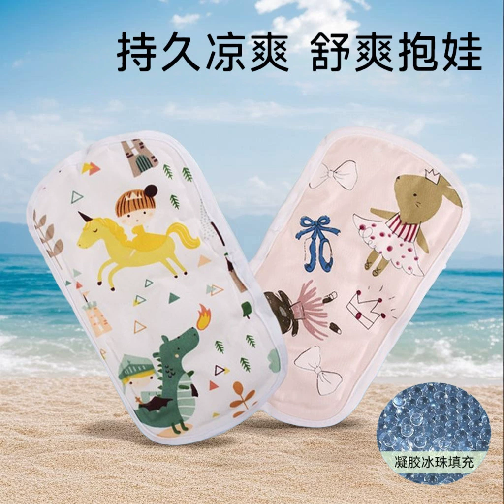 Младенческая рука коврик для новорожденного кормления