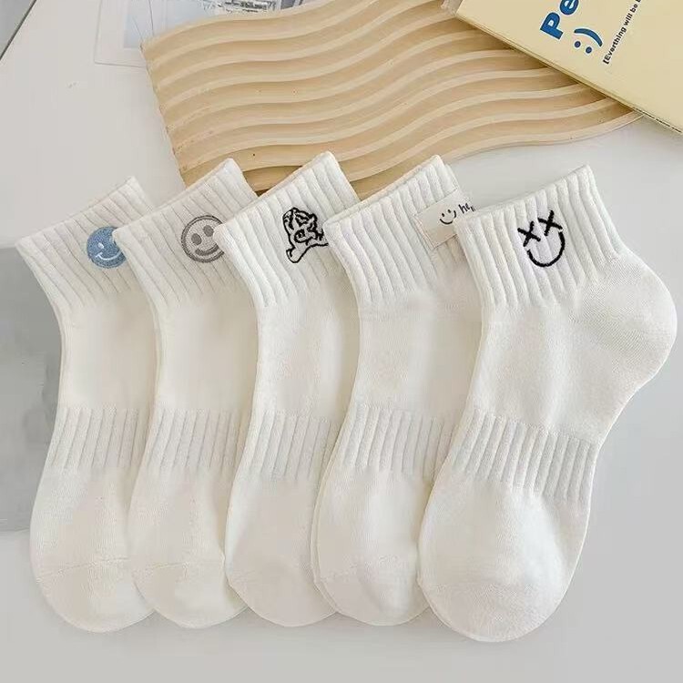 Socks Women's Short Tube Socks Student All-match Ins Trendy Sports Socks Smiley Cartoon Cute Sweat-absorbent Breathable Comfortable Skin-friendly Socks Women's Short Tube Socks Student All-match Ins Trendy Sports Socks Smiley Cartoon Cute Sweat-absorbent Breathable Comfortable Skin-friendly