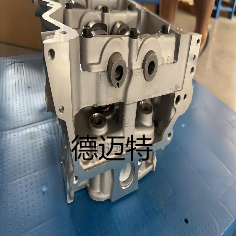 Suitable for Nissan Urvan 2.5 Yd25 Cylinder Head 908510 908505 11040-Ec00C