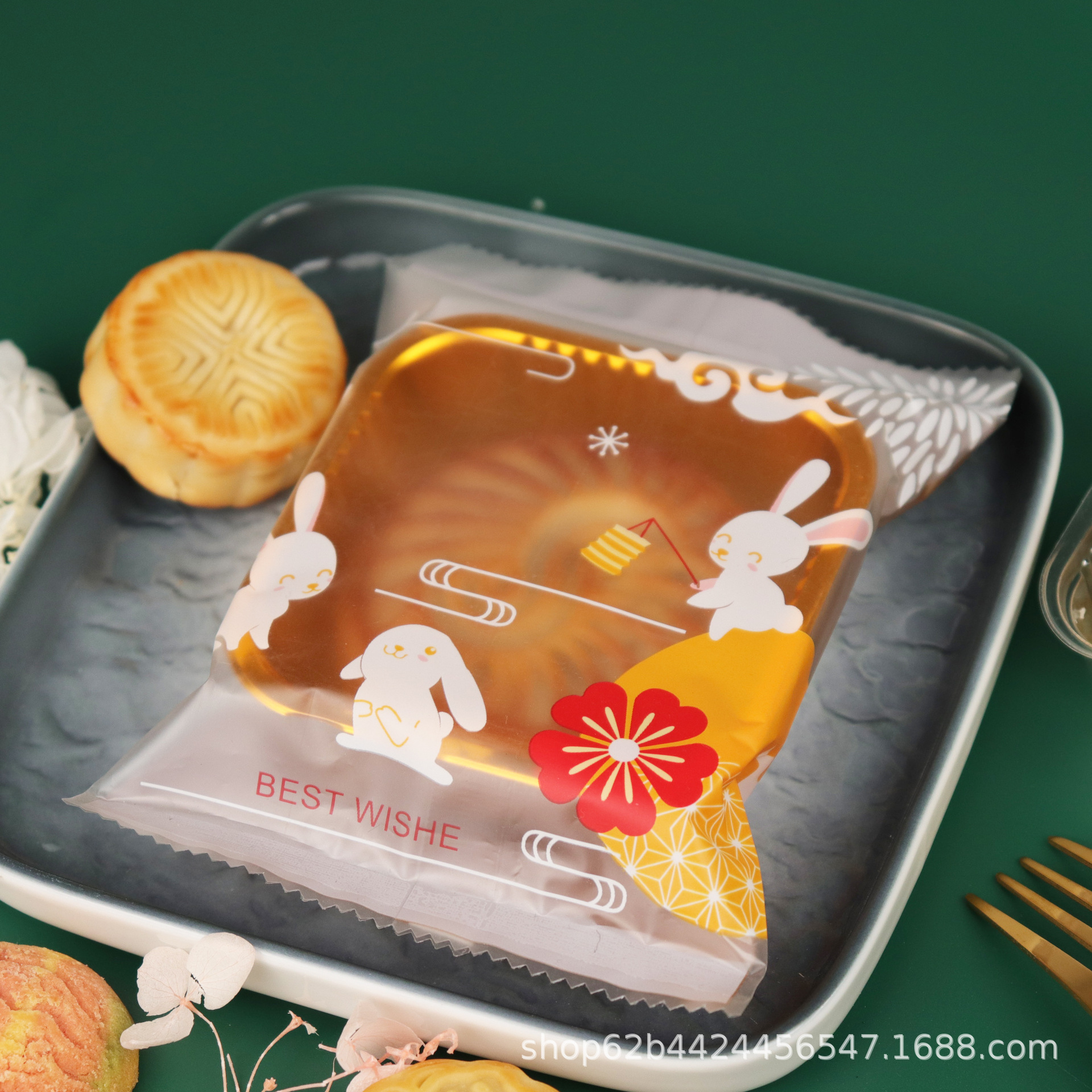 厂家直供三只兔子款流心月饼机封包装袋100个/件密封防潮中秋糕点