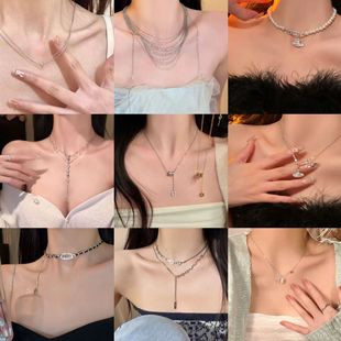 Titanium steel colorless small waist light luxury necklace for women summer internet celebrity niche high-end design sense accessories clavicle chain pendant