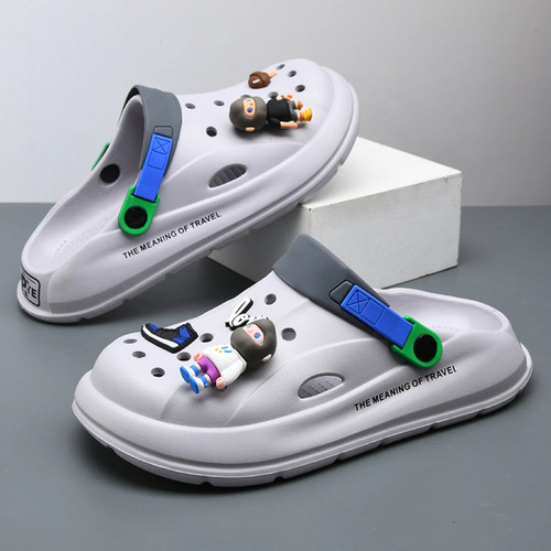 Men's  New Holeshoes with Thick Sole, Non-slip, and Comfortable Surface for Outdoor and Beach Wear, Anti-odor, and Caped Two-way Slippers