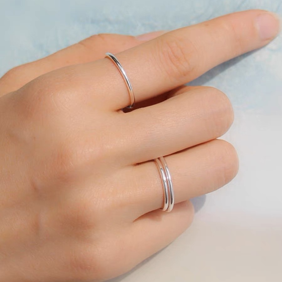 Zweifarbige, stapelbare, zarte Ringe, trendiges Set aus verschiedenen Metallen zum Kombinieren, minimalistische, dünne Gold- und Silberringe, gravierte Initialen und Sternsymbole, 3-5 Stück zum Stapeln, Mode_voghion.com