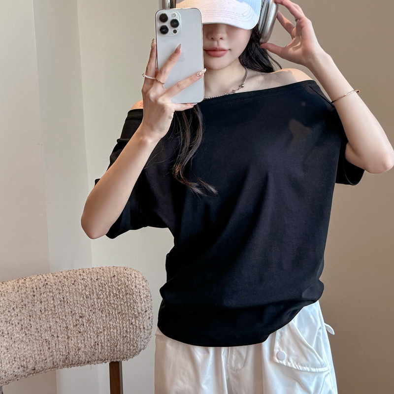 검은색