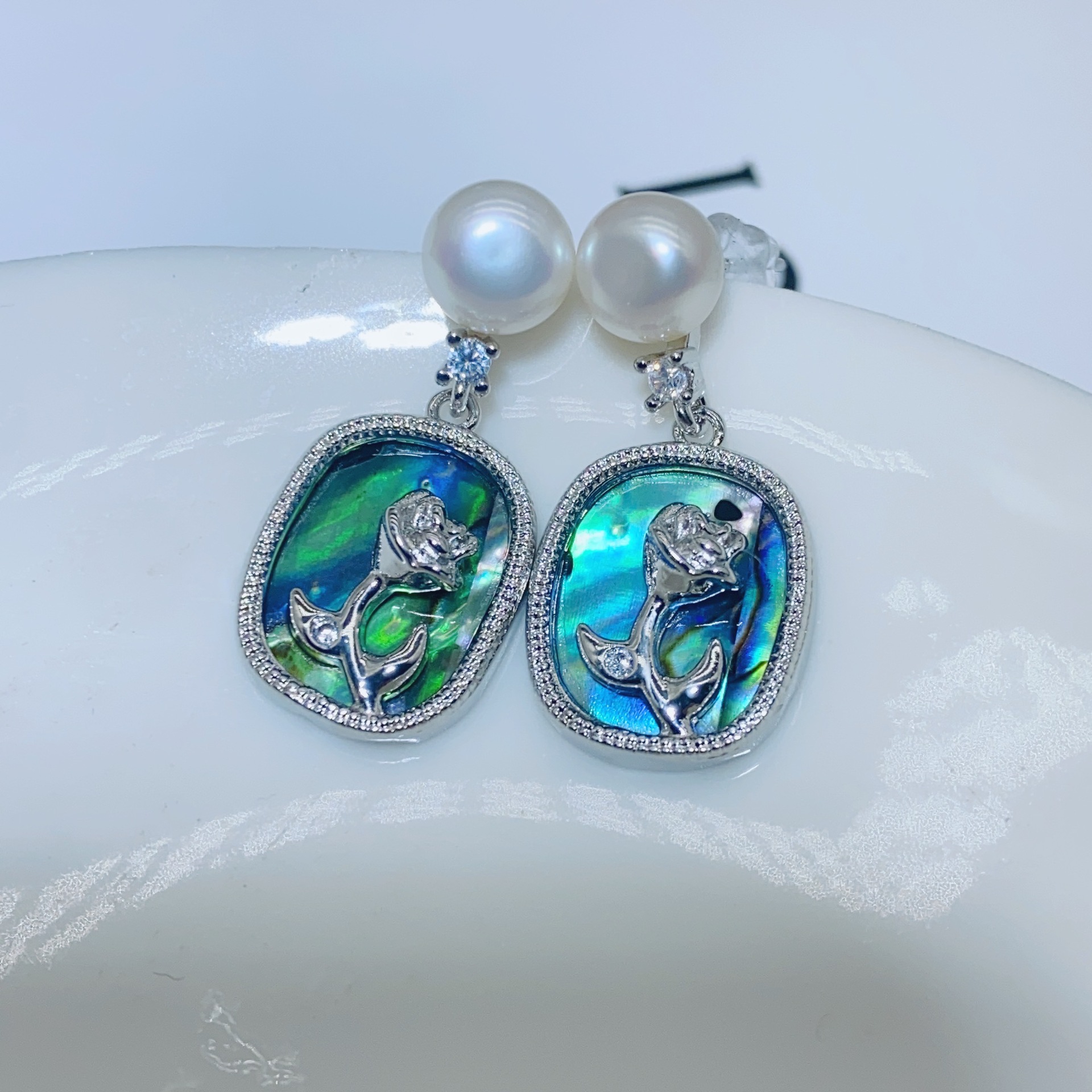 1514 실버 화이트 비즈